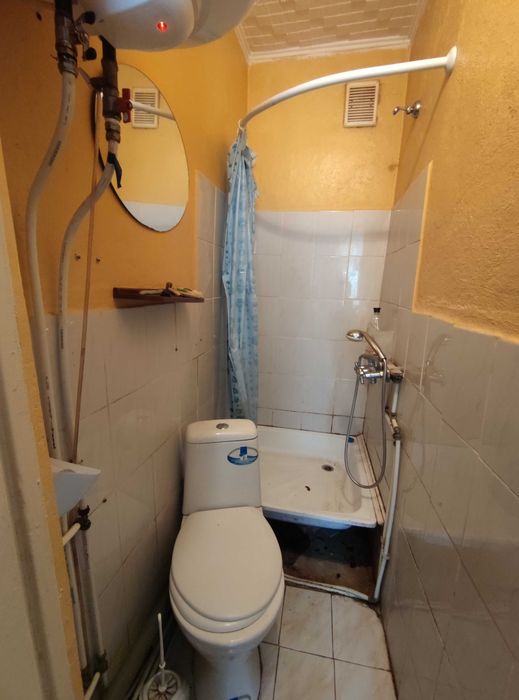 Продам кімнату в гуртожитку в Корабельному районі