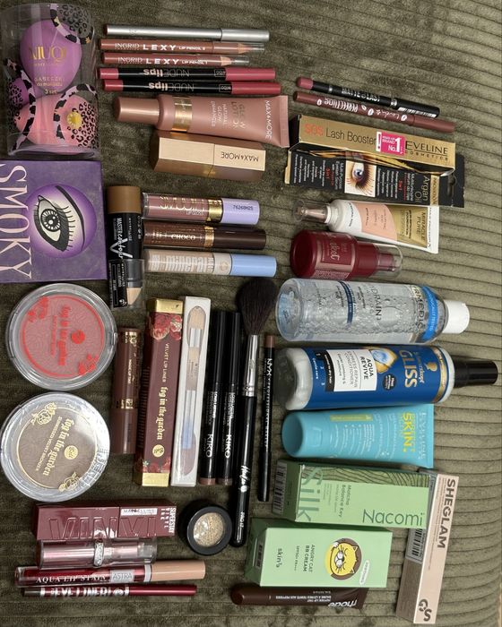 Sprzedam tanio kosmetyki - ceny do negocjacji