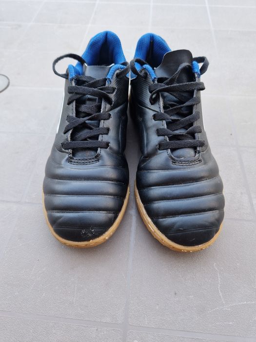Halówki umbro r.38.5