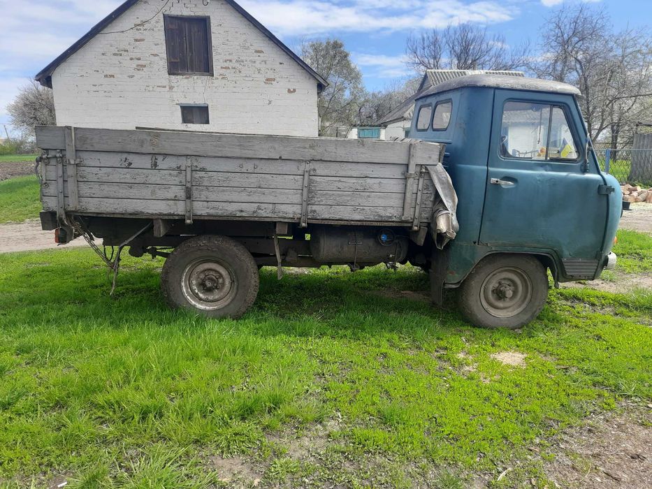 Продам бортовий УАЗ