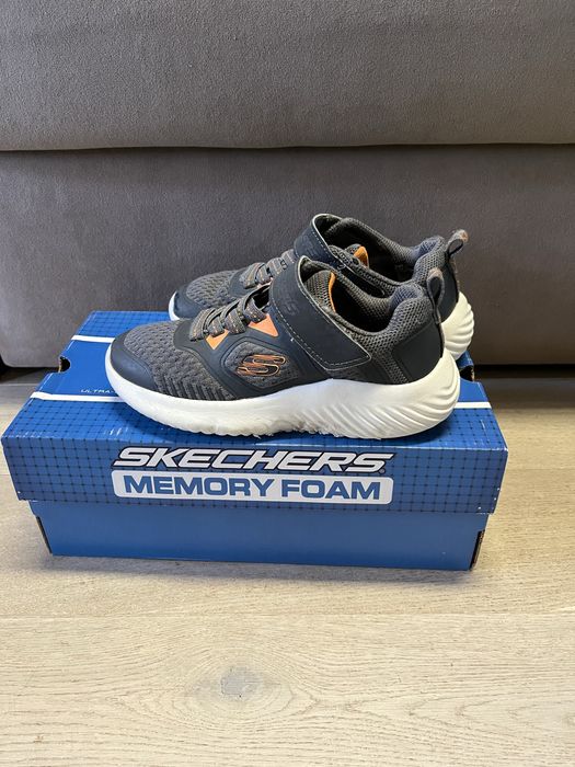 Кросівки 30 розмір Skechers memory foam