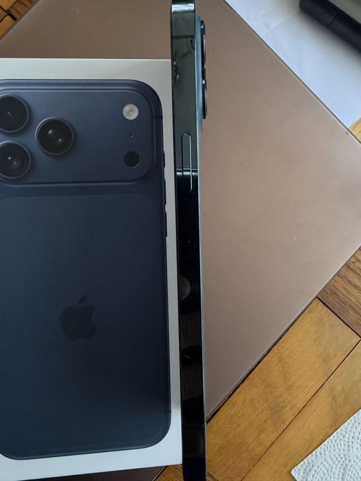 IPhone 12 Pro Max купити по доступній ціні на OLX