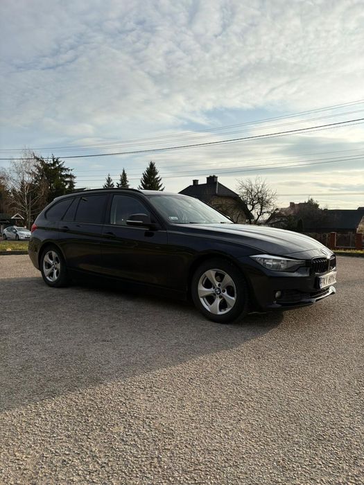 BMW Seria 3 Sprzedam BMW . Samochód jest w pełni sp