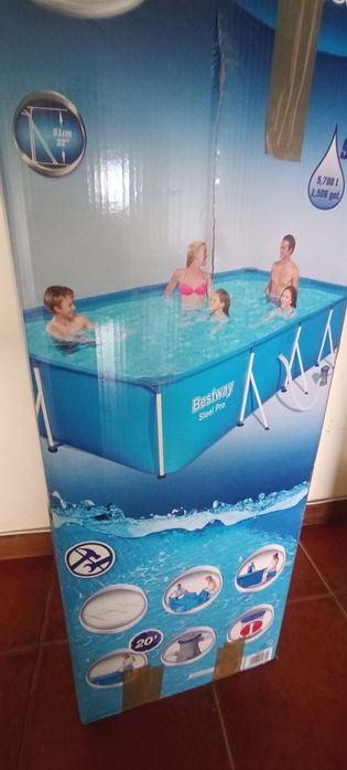 Piscina desmontável Bestway 4x2x1 mts