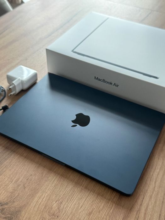 Laptop APPLE MacBook Air 13.6" Retina M2 16GB RAM 256GB SSD macOS Północ (NA GWARANCJI)
