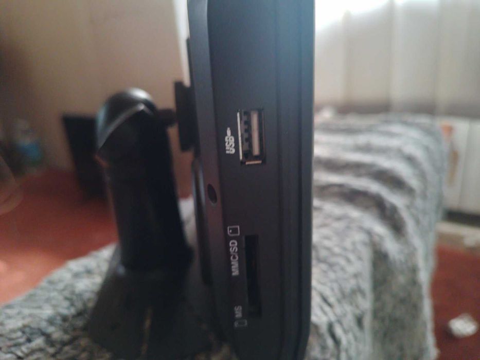 Новый портативный телевизор  монитор Starteх 7 (12V|220V)
