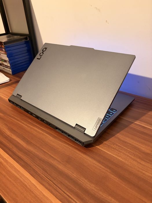 Portátil Gaming/Estudo Lenovo LOQ com Garantia
