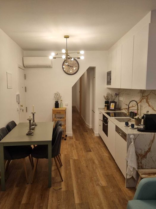 APARTAMENTO T1 TOTALMENTE RENOVADO E COMPLETAMENTE MOBILADO