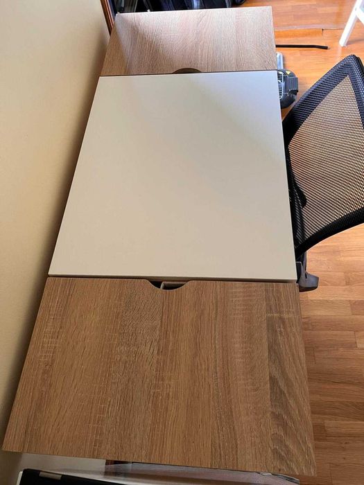 Mesa de escritório com 3 compartimentos/baú de arrumação