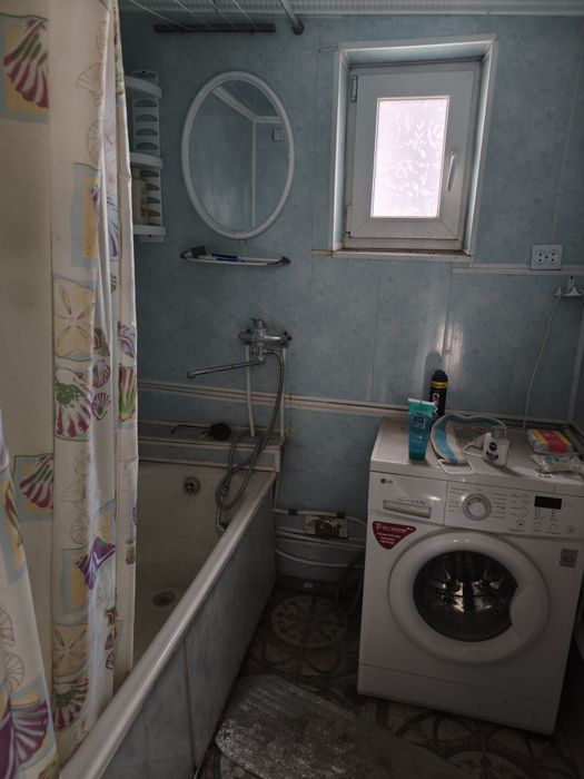 Продам будинок  в гарній локації