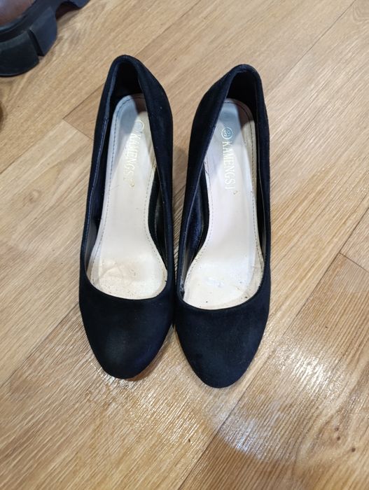 Туфлі замшеві жіночі.