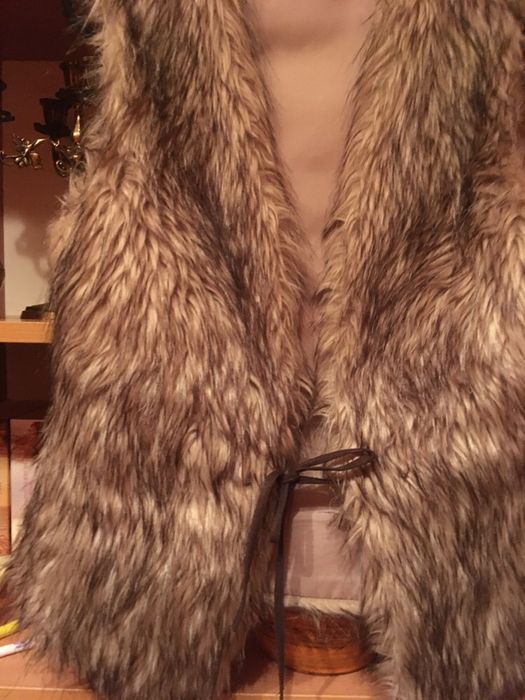 Kamizelka sztuczne futerko Mohito