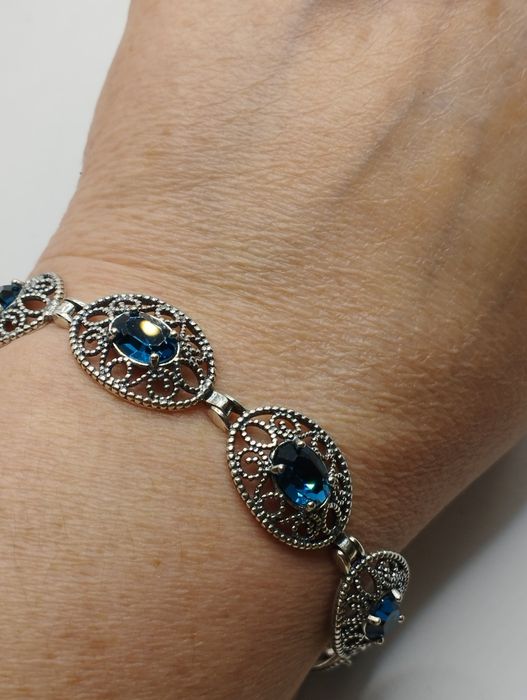 Srebrna bransoletka z niebieskim kamieniem, próba 925, długość 18-22 cm