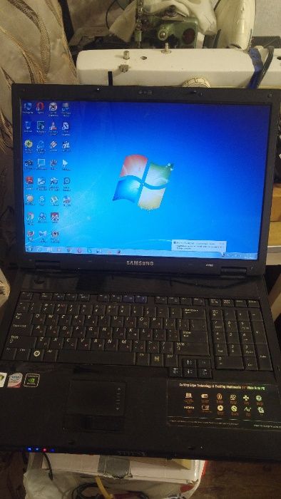 Продам нерабочий ноутбук SAMSUNG R700