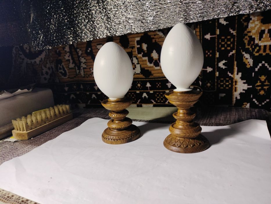 Підставки для пасхальних яєць