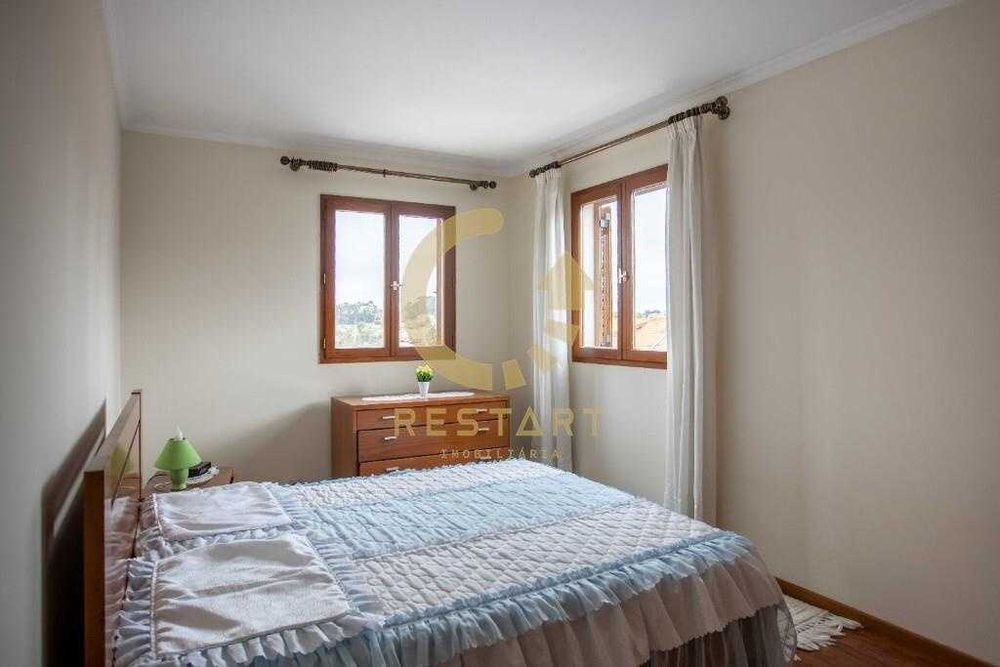 Moradia T3, 3 frentes em Guifões