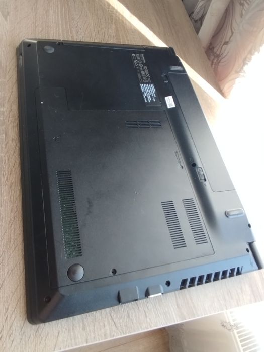 Для навчання та роботи Hоутбук Lenovo B 5400/Процесор двоядерний Pentium 2.30GHz/Оперативна пам'ять 8GB/ОС Windows 10Pro /HDMI,Bluetooth,WI-FI