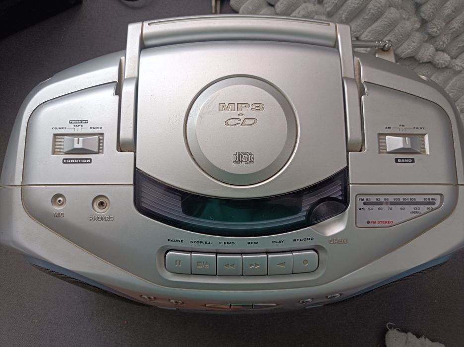 BVC am/fm radio Cassete Recorder  com CD/MP3 player