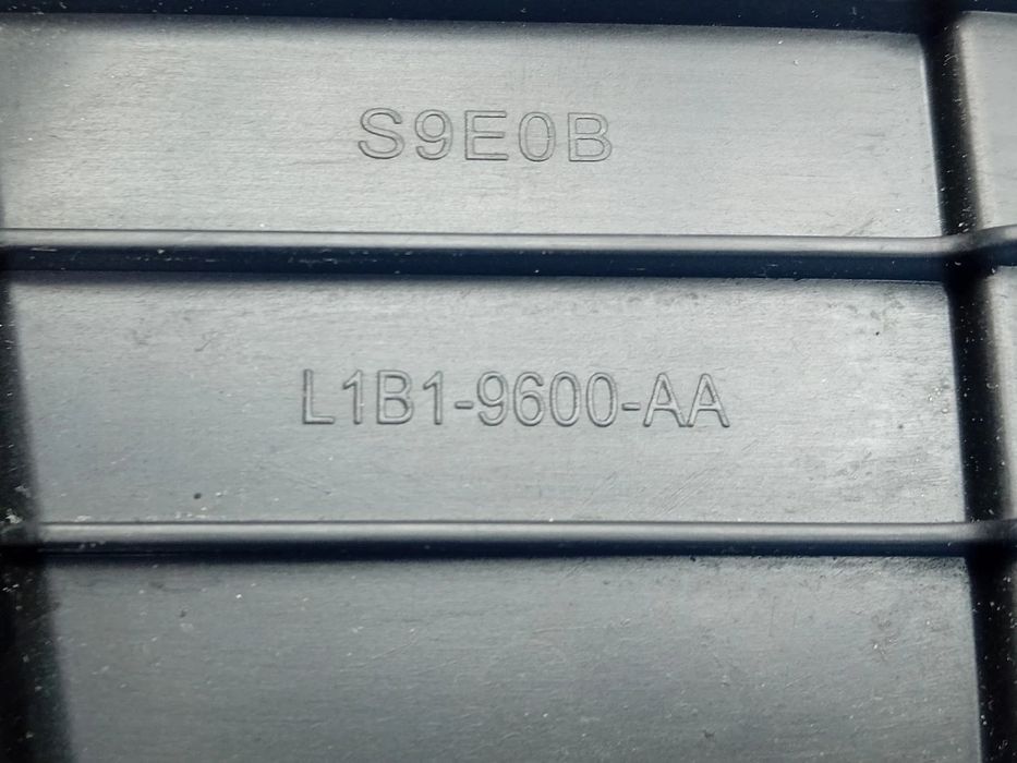 Caixa filtro ar FORD Puma (J2K, CF7)