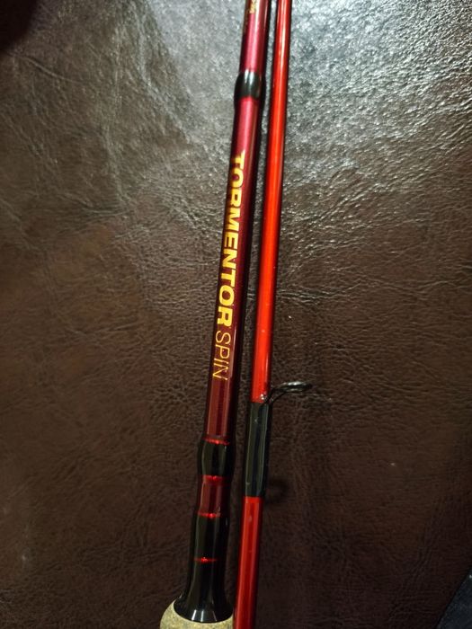 Carreto daiwa pr100 e cana abu Garcia Tormentor2 sem uso
