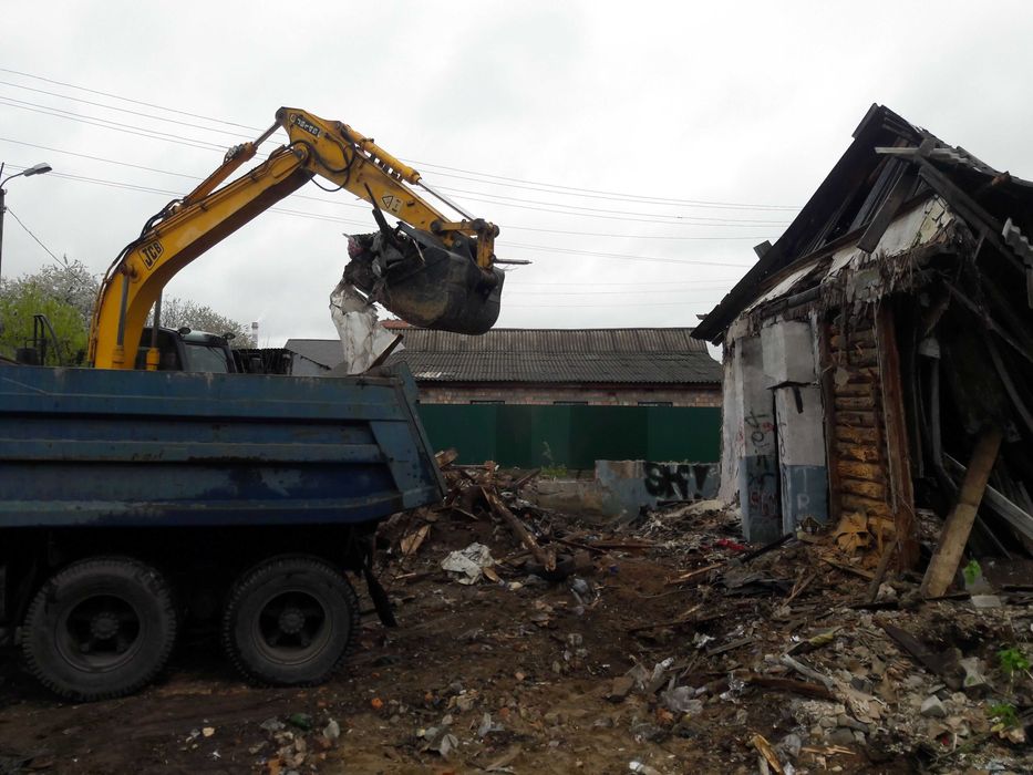 Демонтажні Роботи Демонтаж, розбирання будинків, знесення будівель