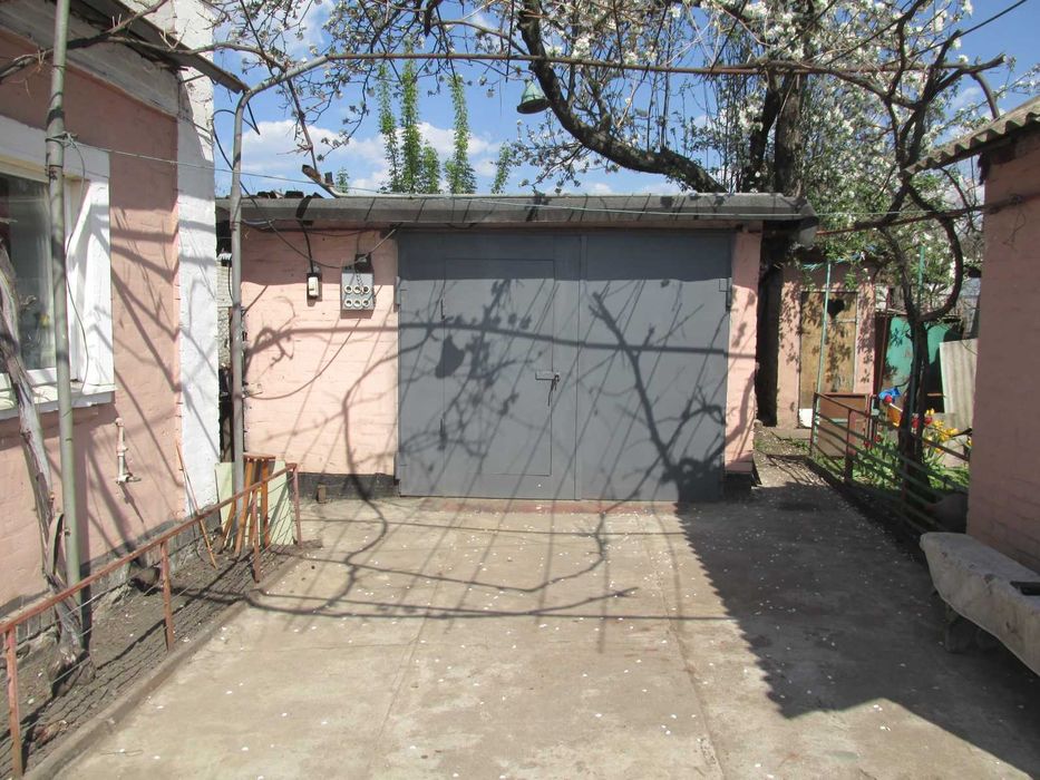 Продам газифікований будинок по вул. Садовій (р-н Бам - Дитяча лікарня)