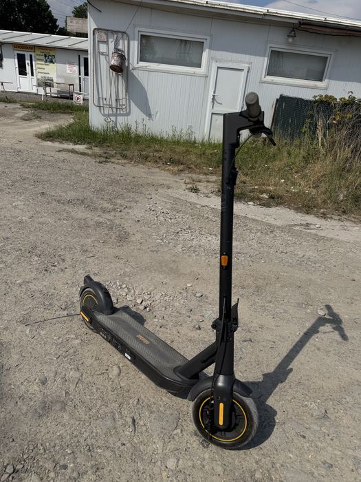Продаж або обмін самокат     Ninebot KickScooter G30E MAX