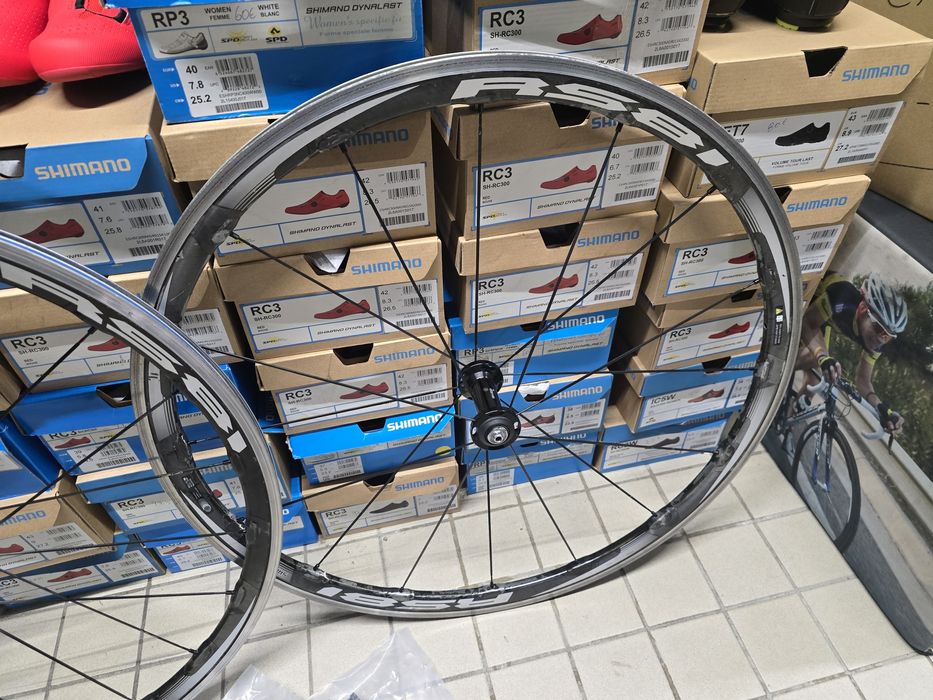 Rodas de carbono shimano rs81
