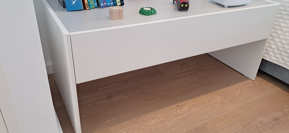 Mesa /secretária multifunções com gaveta