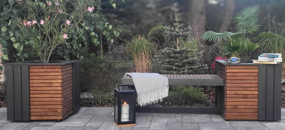 Donica, ławka - drewniane meble ogrodowe, doniczka