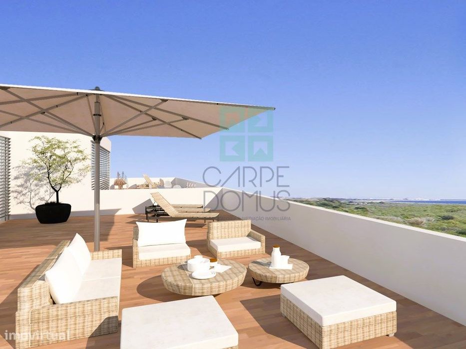 New T1 Apartment, Balconies, Rooftop Terrace, Parking for 1...