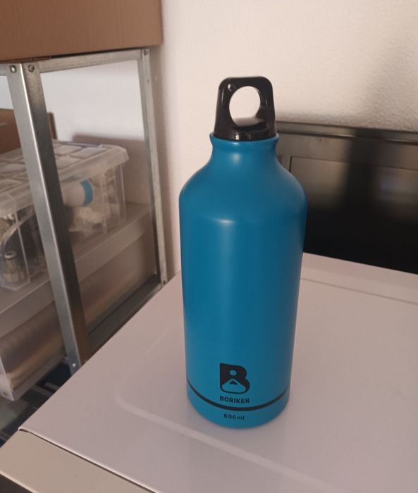 Garrafa térmica usada