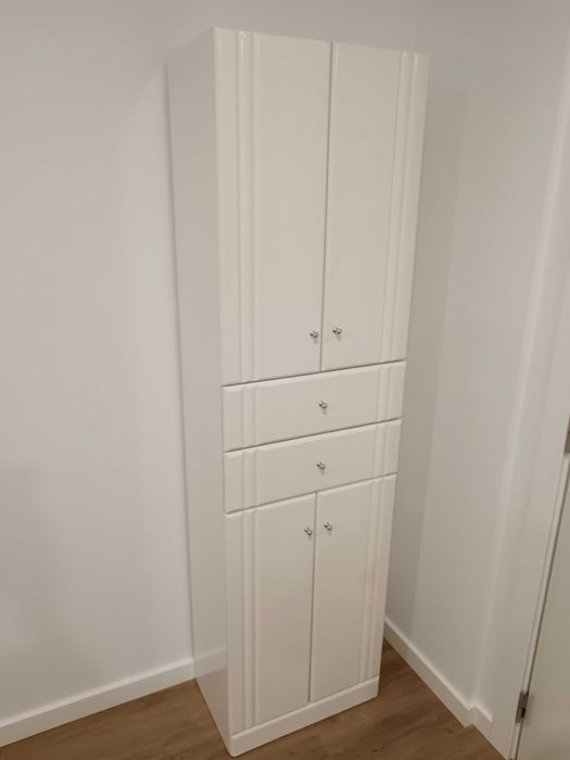 Armário casa de banho