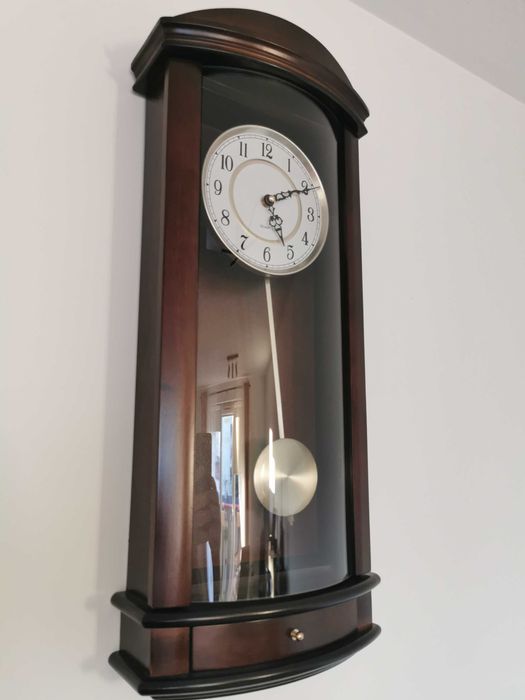 Stół rozkładany, 6 Krzeseł, komoda RTV i Barek zestaw mebli