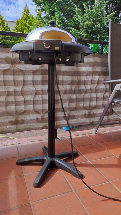 Elegancki grill Beem,niemiecki,średnica 38cm.