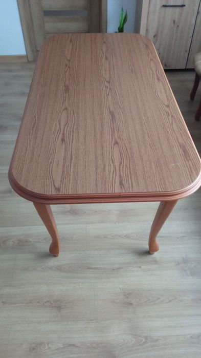 Stół rozkładany + 6 krzeseł