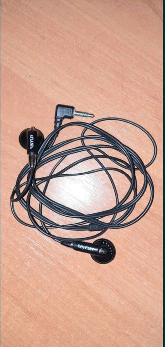 Наушники "Logitech" и др..