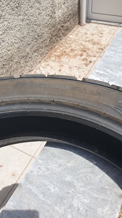 Vendo conjunto de pneus com +/- 800 Km