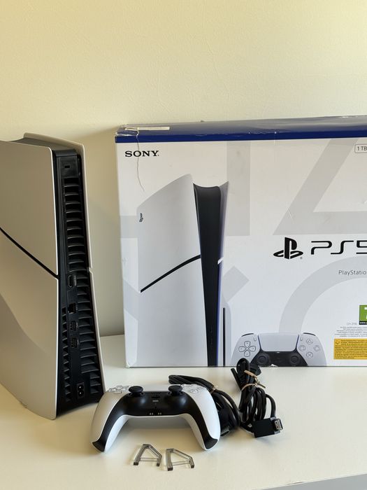 PlayStation 5 1TB Edição Física + 1 Comando c/ garantia