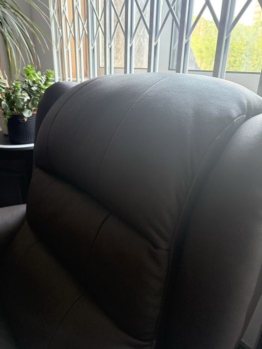 Cadeirao articulado com massagens