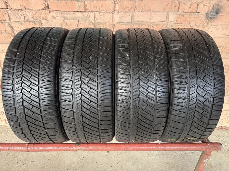 Комплект зимових шин 245/45R18 Continental