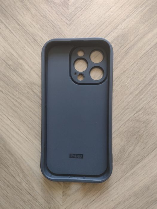 Nowy silikonowy gumowy case iPhone 14 pro w kwiatki stokrotki daisy