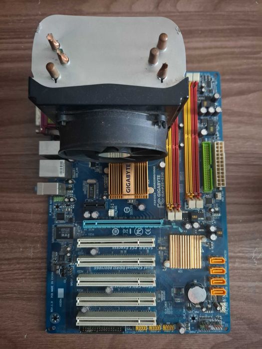 Płyta główna Gigabyte GA-P35-S3G + Core 2 Duo E7200 + 4GB DDR2 + chłodzenie Akasa nr 526