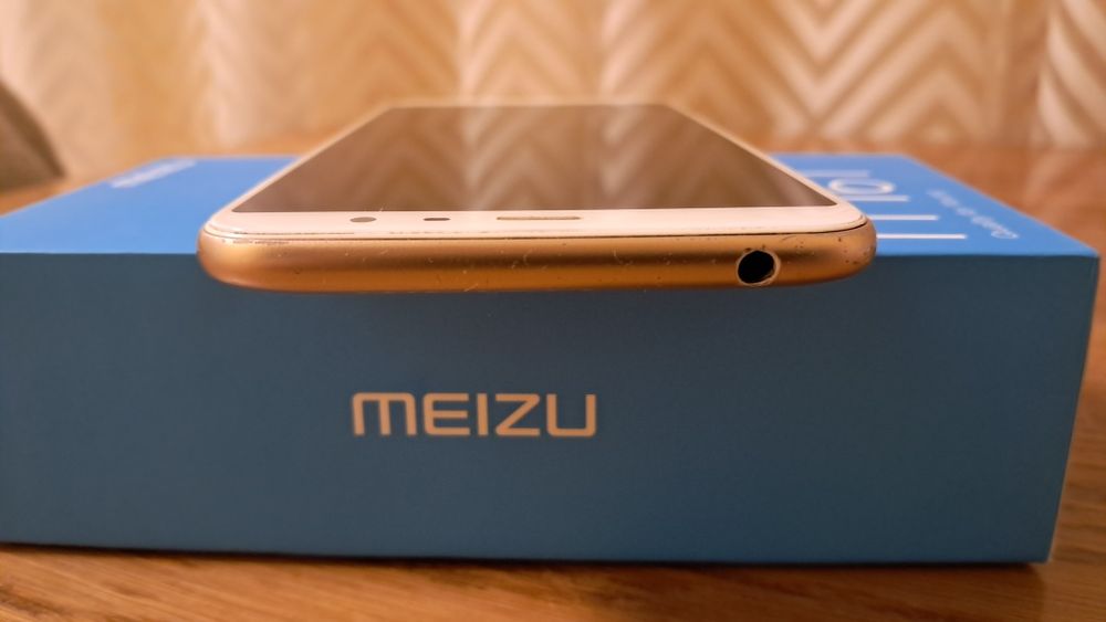 Смартфон Meizu M6T