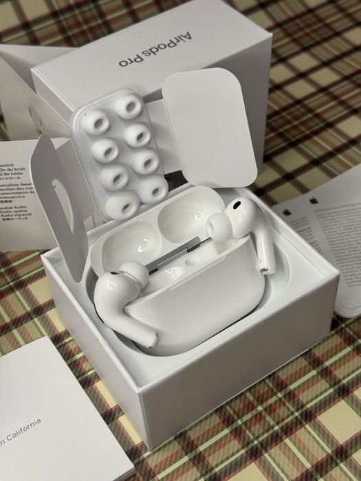 Навушники Apple AirPods Pro 3