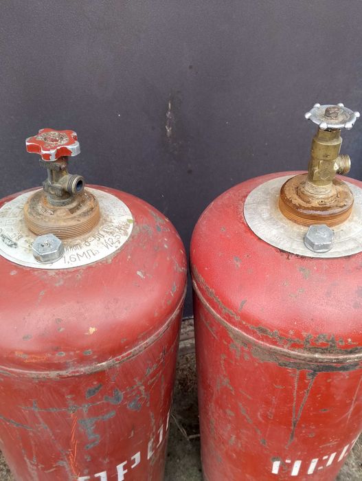 продаю газові балони.