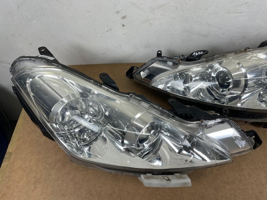 Komplet Lamp Przód XENON L+P  Peugeot 4007 Europa Oryginał