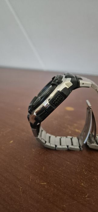 Продам годинник casio