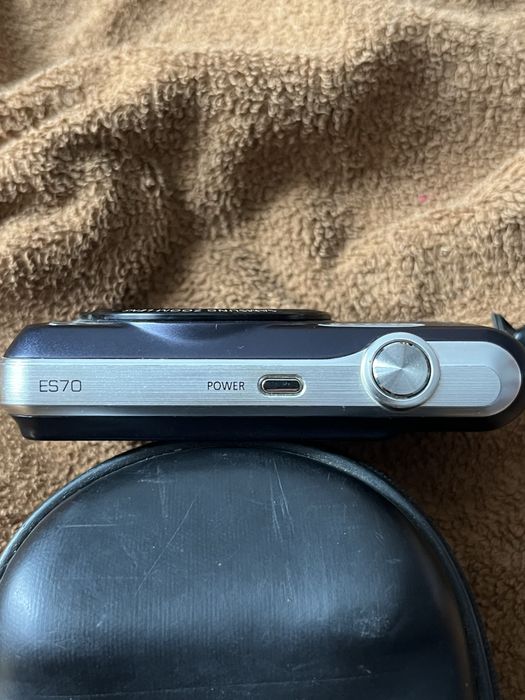Samsung ES70 …….