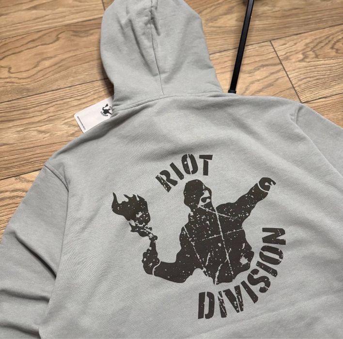 Кофта riotdivision